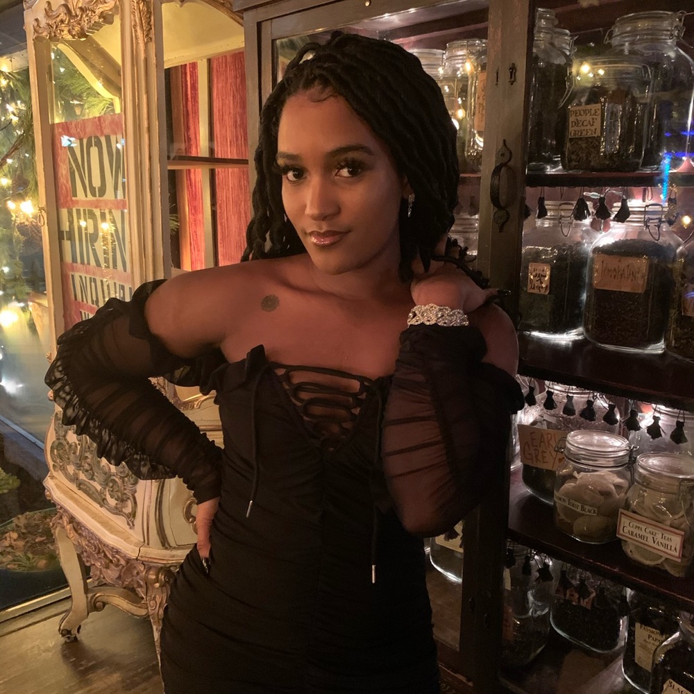 Meet your Posher, Sydney